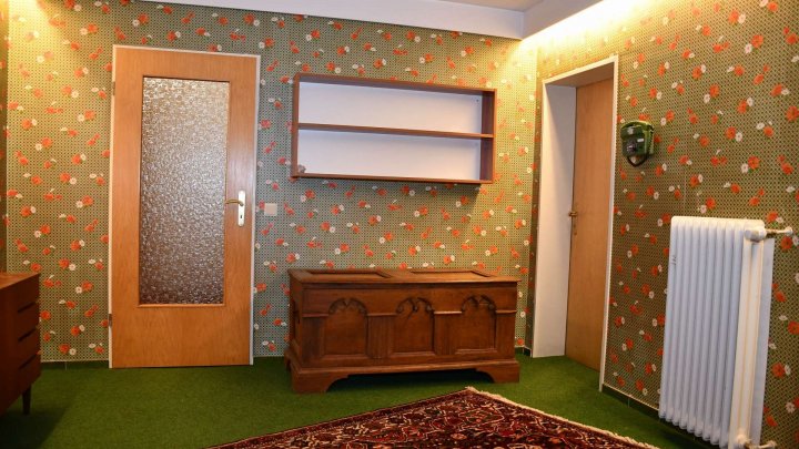 RESERVIERT! Gepflegte Doppelhaushälfte mit großzügigem Raumangebot in ruhiger Stadtrandlage!