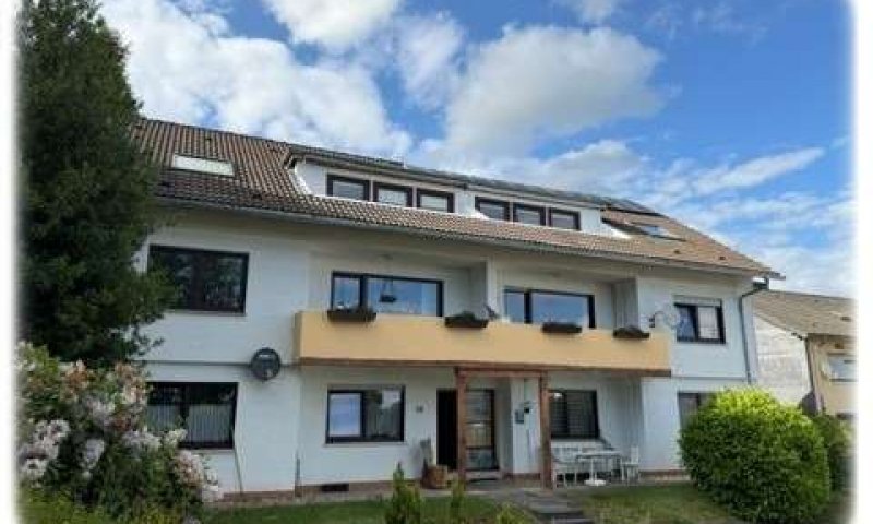 Großzügiges Wohnhaus im Sauerland mit 6 Einheiten & herrlicher Aussicht – flexibel nutzbar!