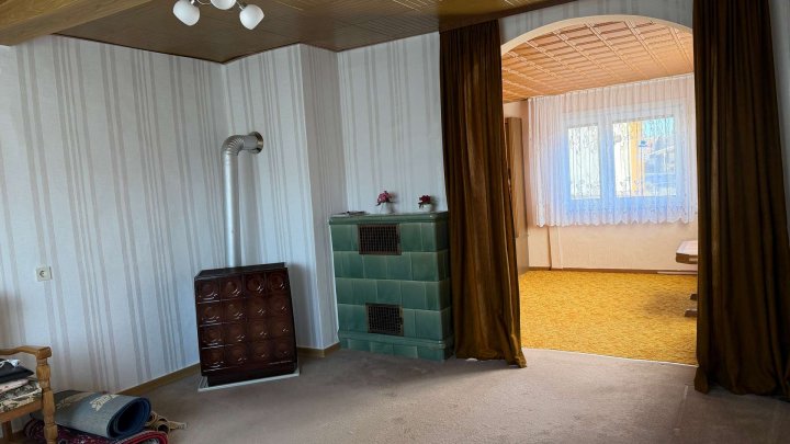 Großes Haus mit viel Potenzial – ideal für Handwerker!