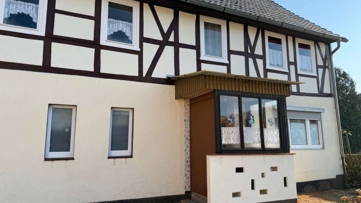 Großes Haus mit viel Potenzial – ideal für Handwerker!
