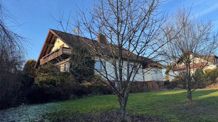 Attraktive Preisanpassung – Großzügiges Familienhaus in ruhiger Wohnlage von Vöhl!