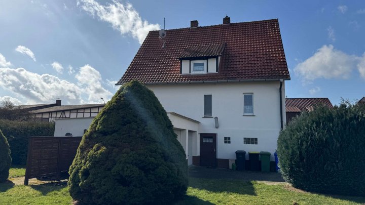 Jetzt mit angepasstem Angebotspreis:  Schön gelegenes Einfamilienhaus nahe Bad Wildungen!