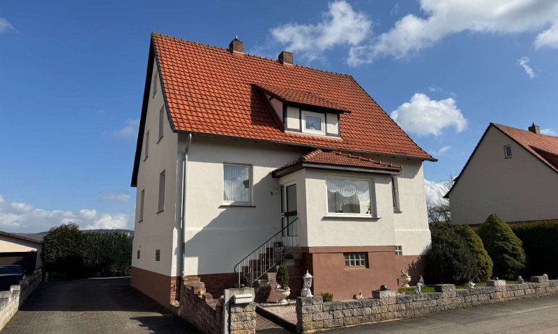 Jetzt mit angepasstem Angebotspreis:  Schön gelegenes Einfamilienhaus nahe Bad Wildungen!