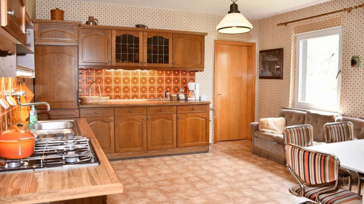 Uriges Wohnhaus in idyllischer Ortsrandlage – Leben im Einklang mit der Natur!