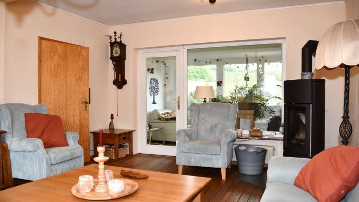 RESERVIERT! Charmantes Fachwerkhaus mit moderner Technik und Garten!