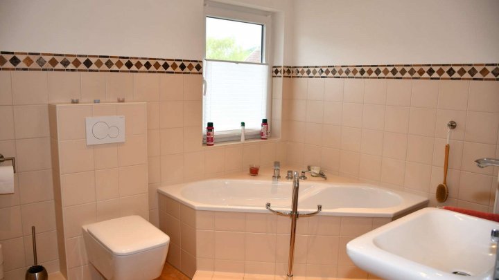 RESERVIERT! Charmantes Fachwerkhaus mit moderner Technik und Garten!