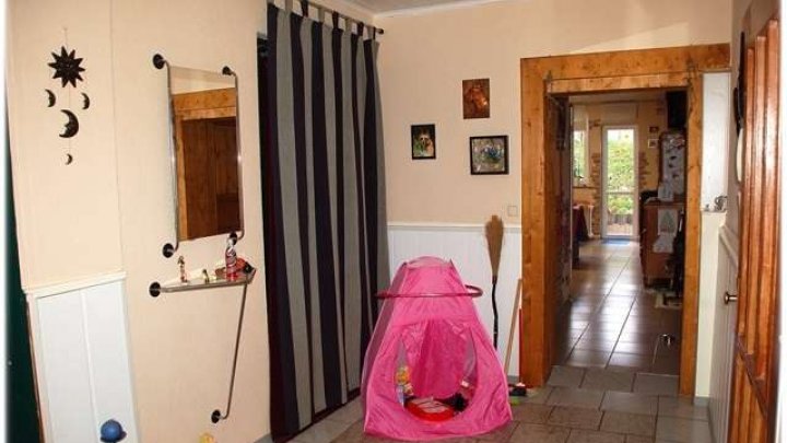 Großzügige Eigentumswohnung mit Garten und hoher Privatsphäre nahe Korbach!
