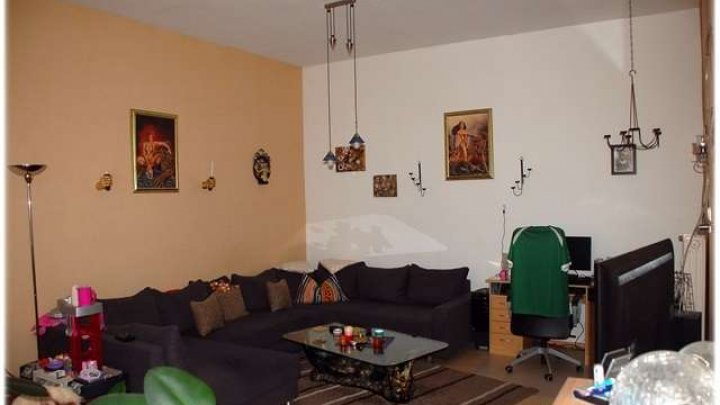 Großzügige Eigentumswohnung mit Garten und hoher Privatsphäre nahe Korbach!