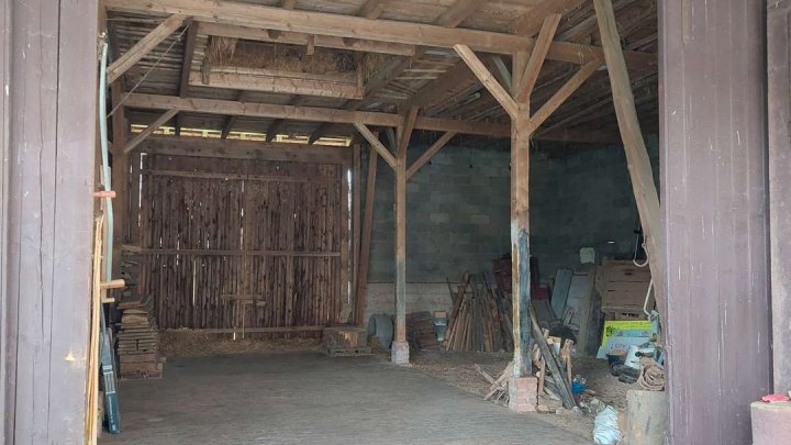 Großzügige Hofanlage mit Scheune, Weideland und viel Platz zum Leben!