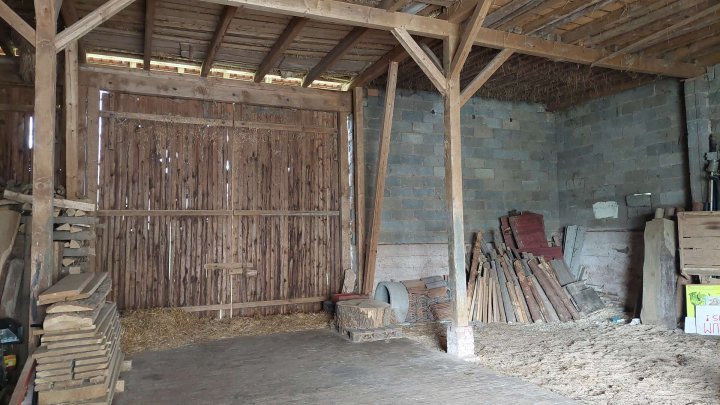 Großzügige Hofanlage mit Scheune, Weideland und viel Platz zum Leben!