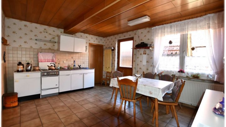 Ehemalige Hofstelle mit Wohnhaus, Nebengebäuden und Ausbaupotenzial!