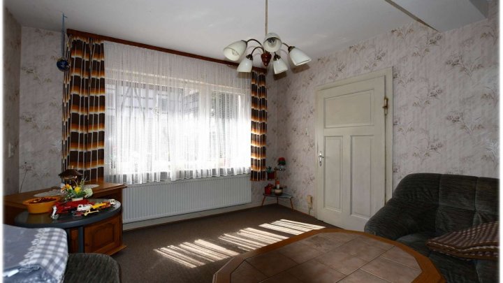 Ehemalige Hofstelle mit Wohnhaus, Nebengebäuden und Ausbaupotenzial!