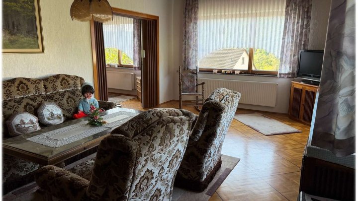 Großzügiger Winkelbungalow mit Panoramaterrasse auf außergewöhnlichem 3.793 m² Grundstück!