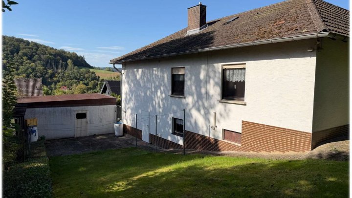 Großzügiger Winkelbungalow mit Panoramaterrasse auf außergewöhnlichem 3.793 m² Grundstück!