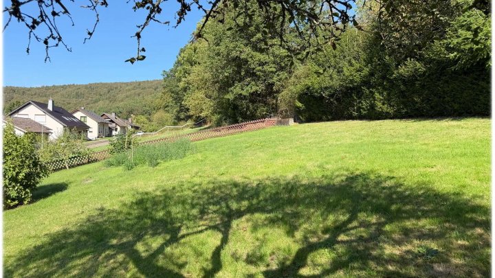 Großzügiger Winkelbungalow mit Panoramaterrasse auf außergewöhnlichem 3.793 m² Grundstück!
